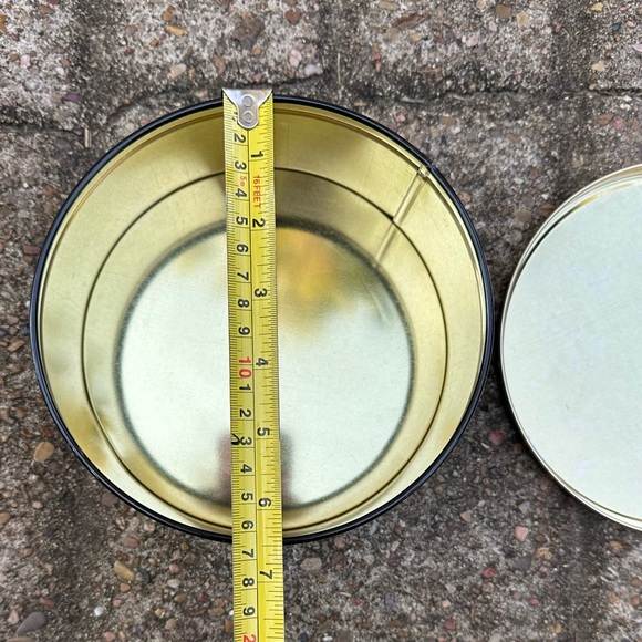 1987 CGD Johnson Pumpkin Patch Kids Halloween Tin Round Candy Container EMPTY - Picture 2 of 12